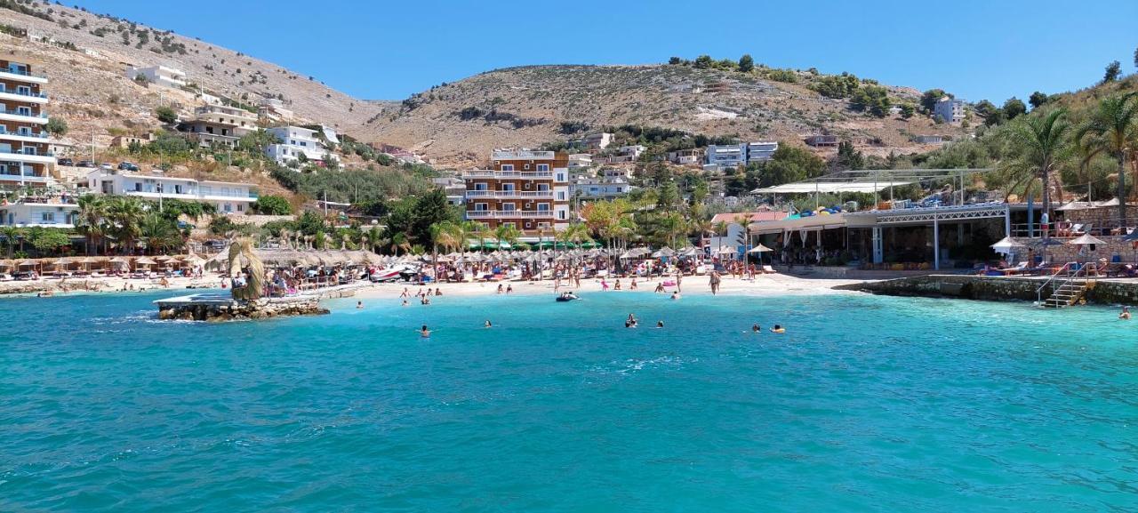 Cirasola Home - White Residence 1 Sarande Bagian luar foto