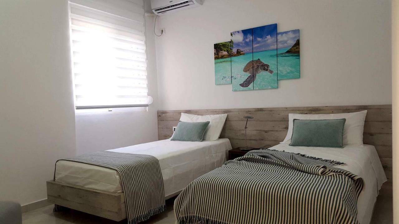 Cirasola Home - White Residence 1 Sarande Bagian luar foto