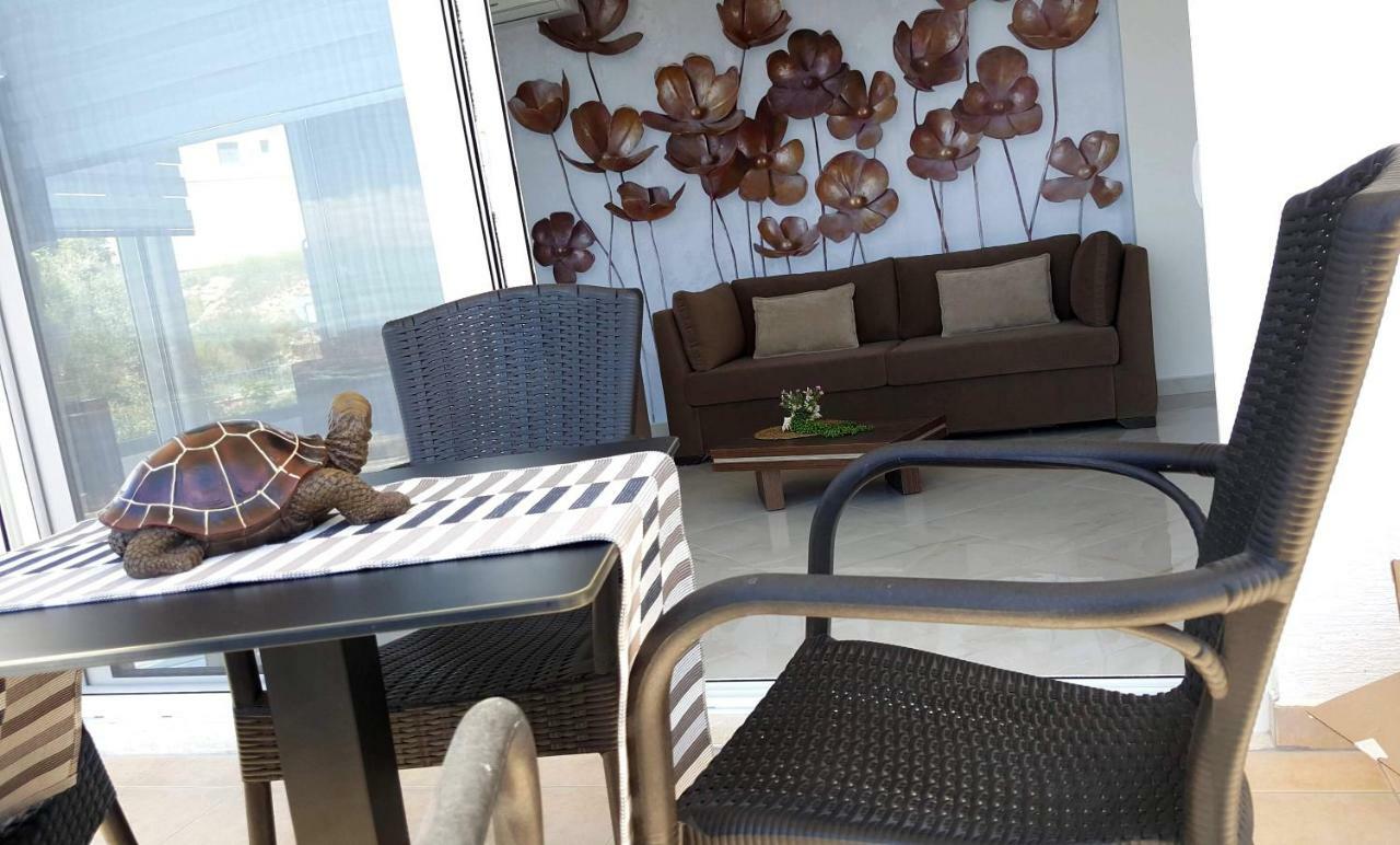 Cirasola Home - White Residence 1 Sarande Bagian luar foto